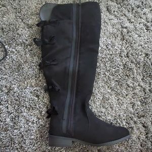 Torrid Black Suede Bow Back Boots size 9 Wide